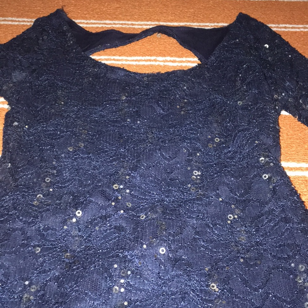 Dress - Picture 2 of 4